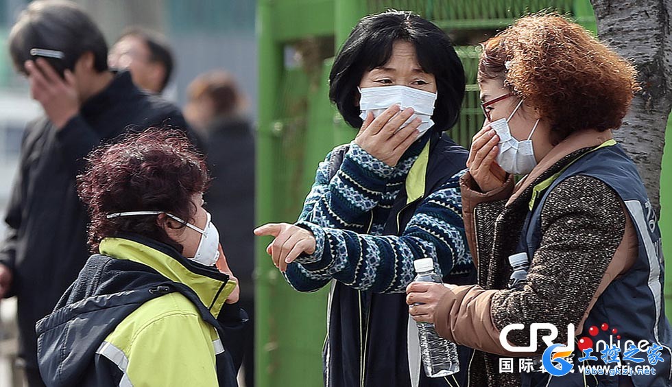 当地时间2014年2月13日，韩国南杨州，当地一家糖业制造厂的液氮储藏罐发生爆炸，导致氮气泄露。图片来源:CFP